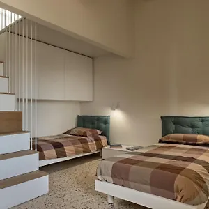 Centro Storico, Esclusivo, 4' Piano Senza Ascensore, Perfettamente Isolato E Condizionato Alghero